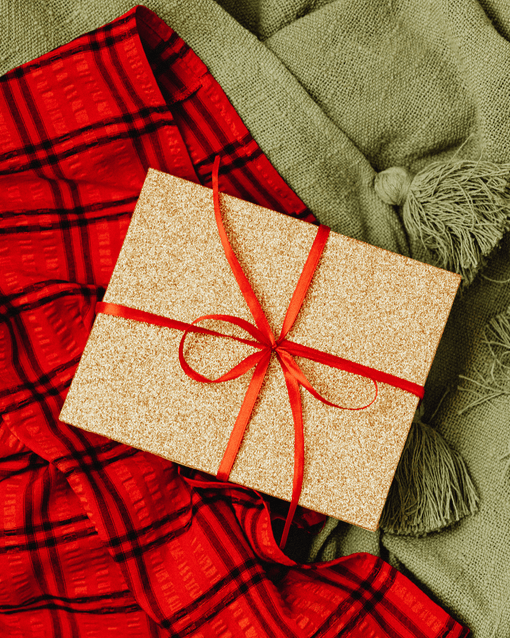 The Ultimate Gift Guide for Someone Who Sews: Thoughtful Picks Under $20, $50 & $100