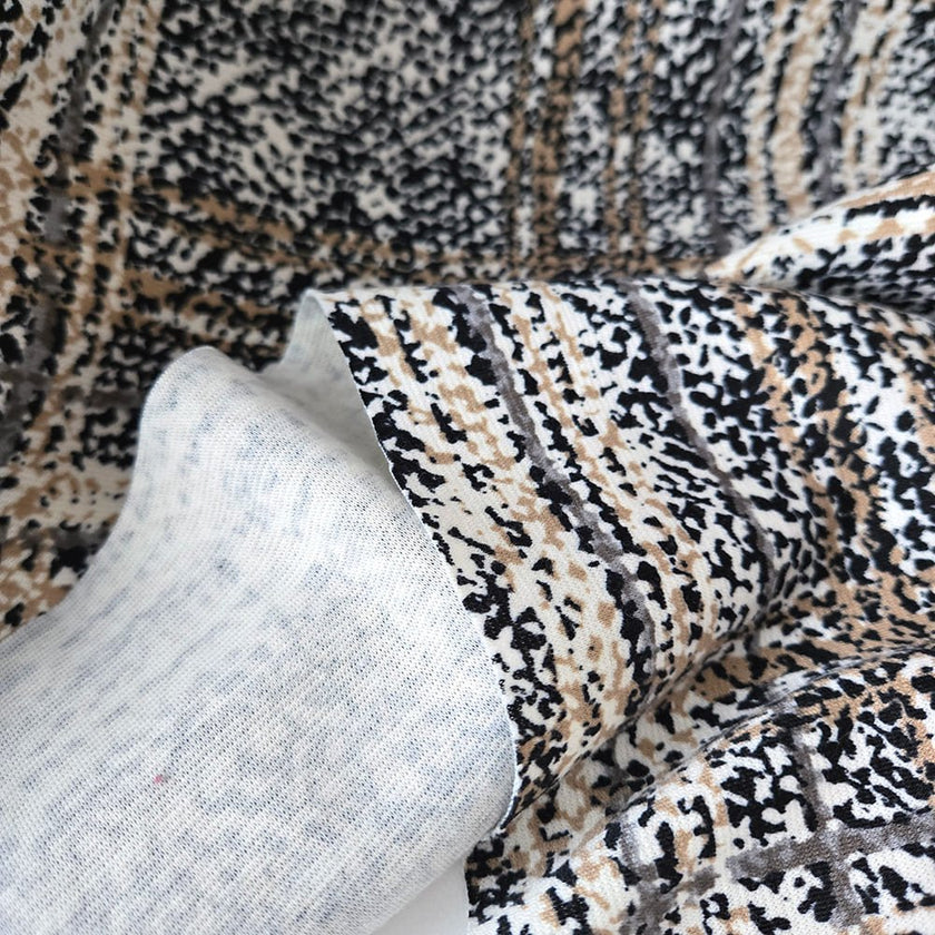 Deadstock | Sweater Knit Graphic Plaid - Fabric + Flow Textile Co.